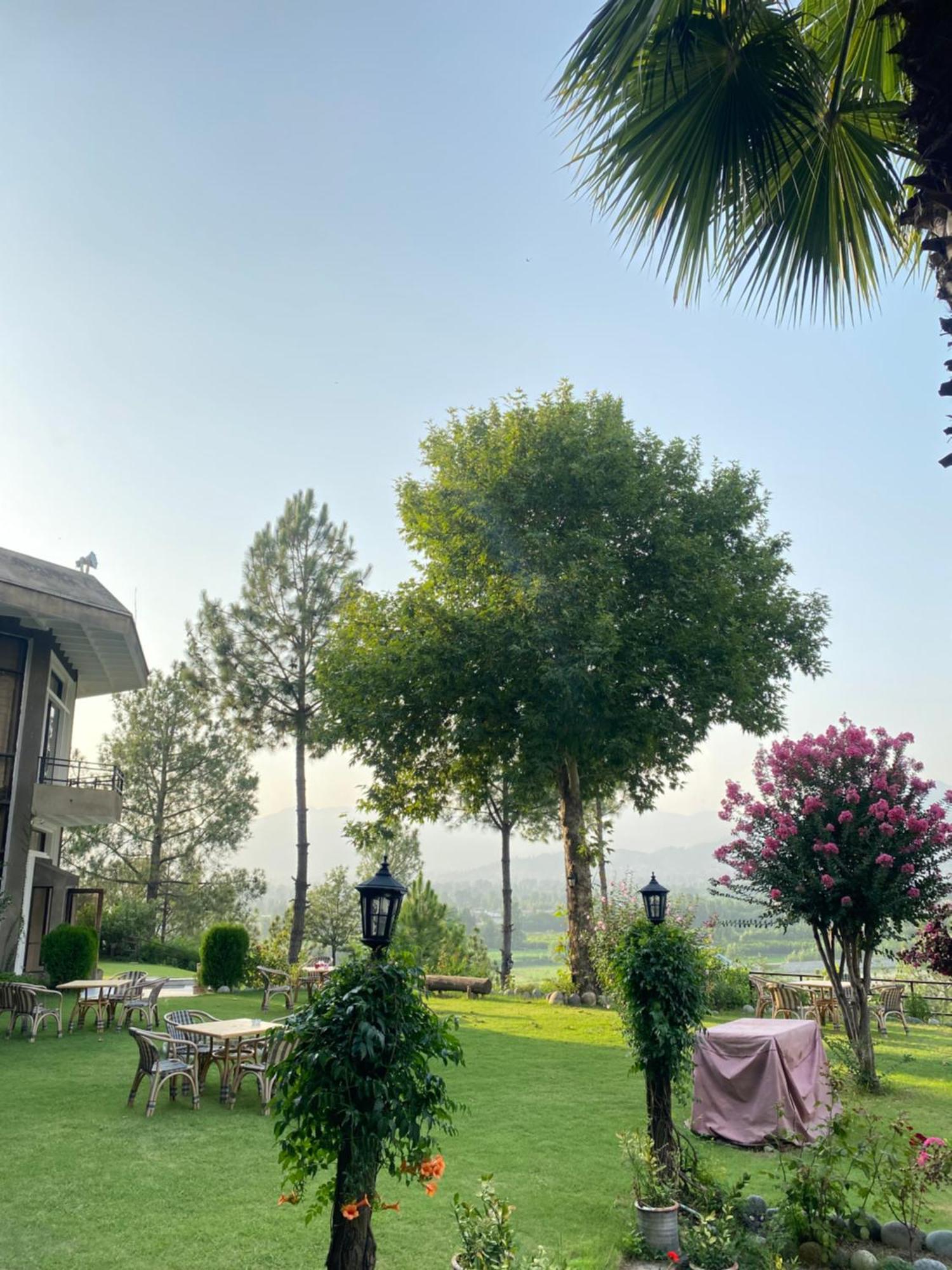 Rock City Resort Saidu Sharif Esterno foto